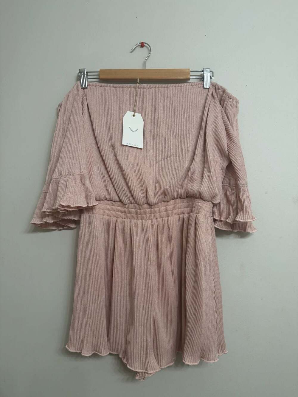 Free The Roses Women's Pink Pleated Off The Shoulder Ruffled Romper Size M